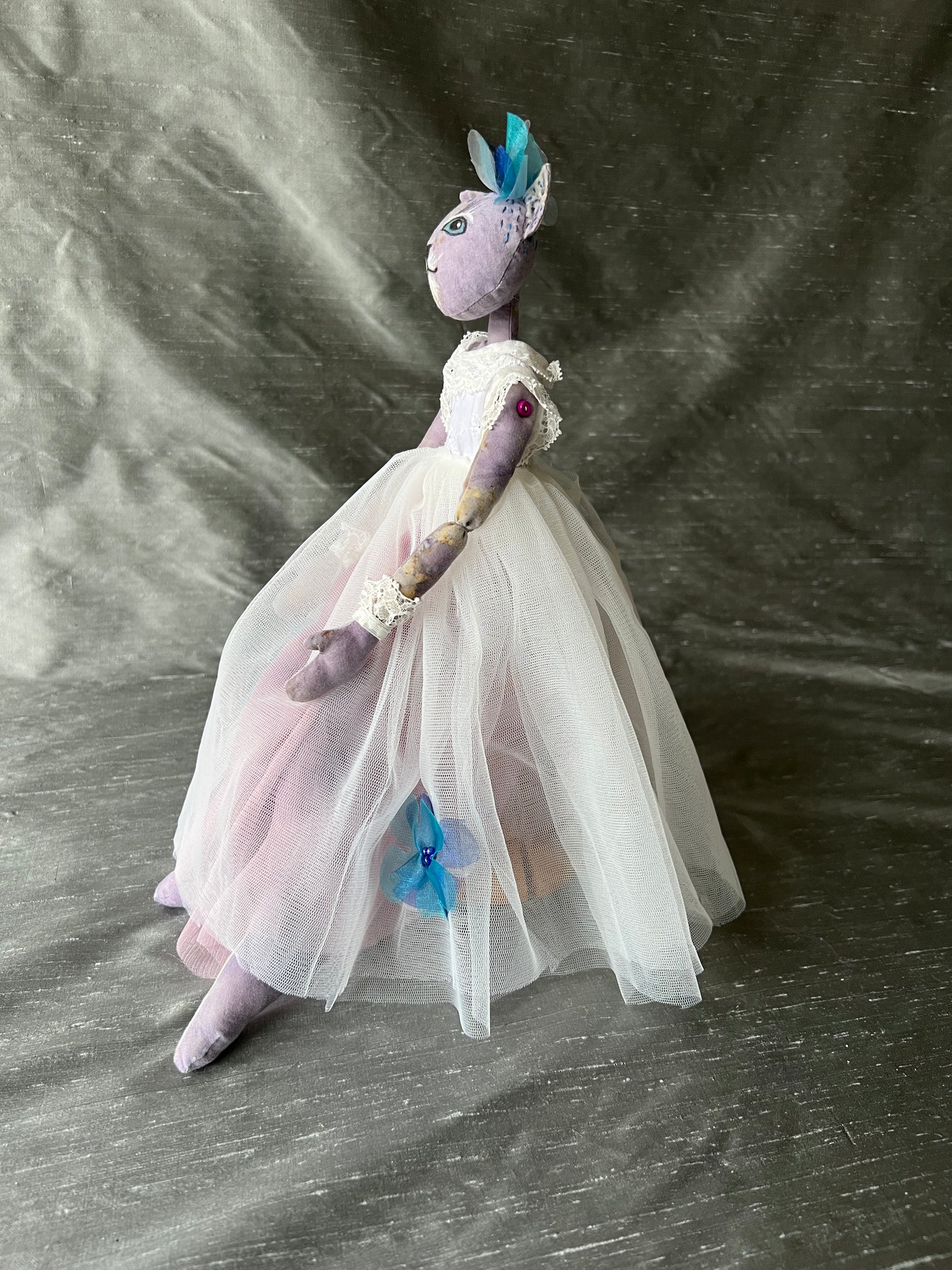 NETURI Kitty - a cloth kitty made by Jan Horrox