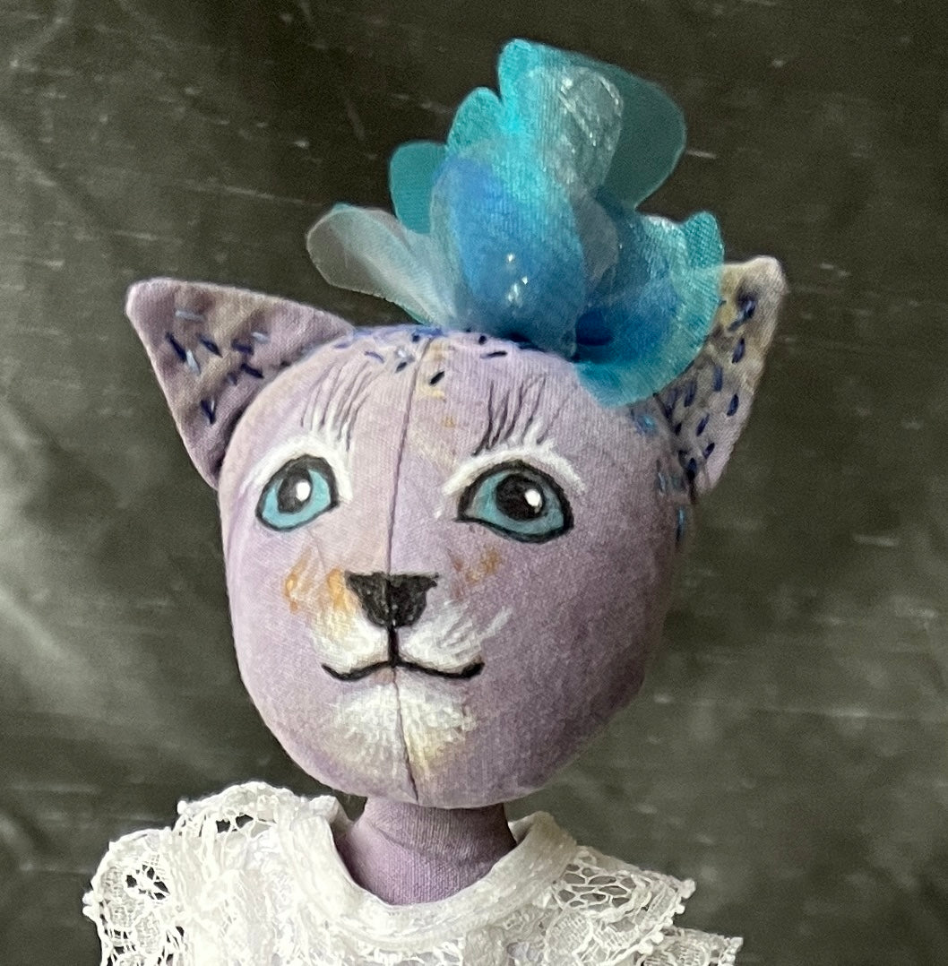 NETURI Kitty - a cloth kitty made by Jan Horrox