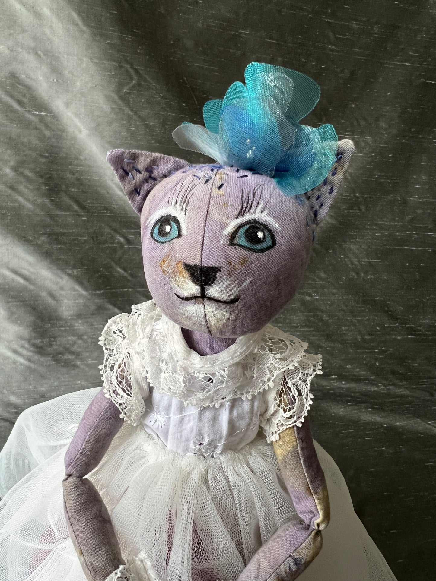 NETURI Kitty - a cloth kitty made by Jan Horrox