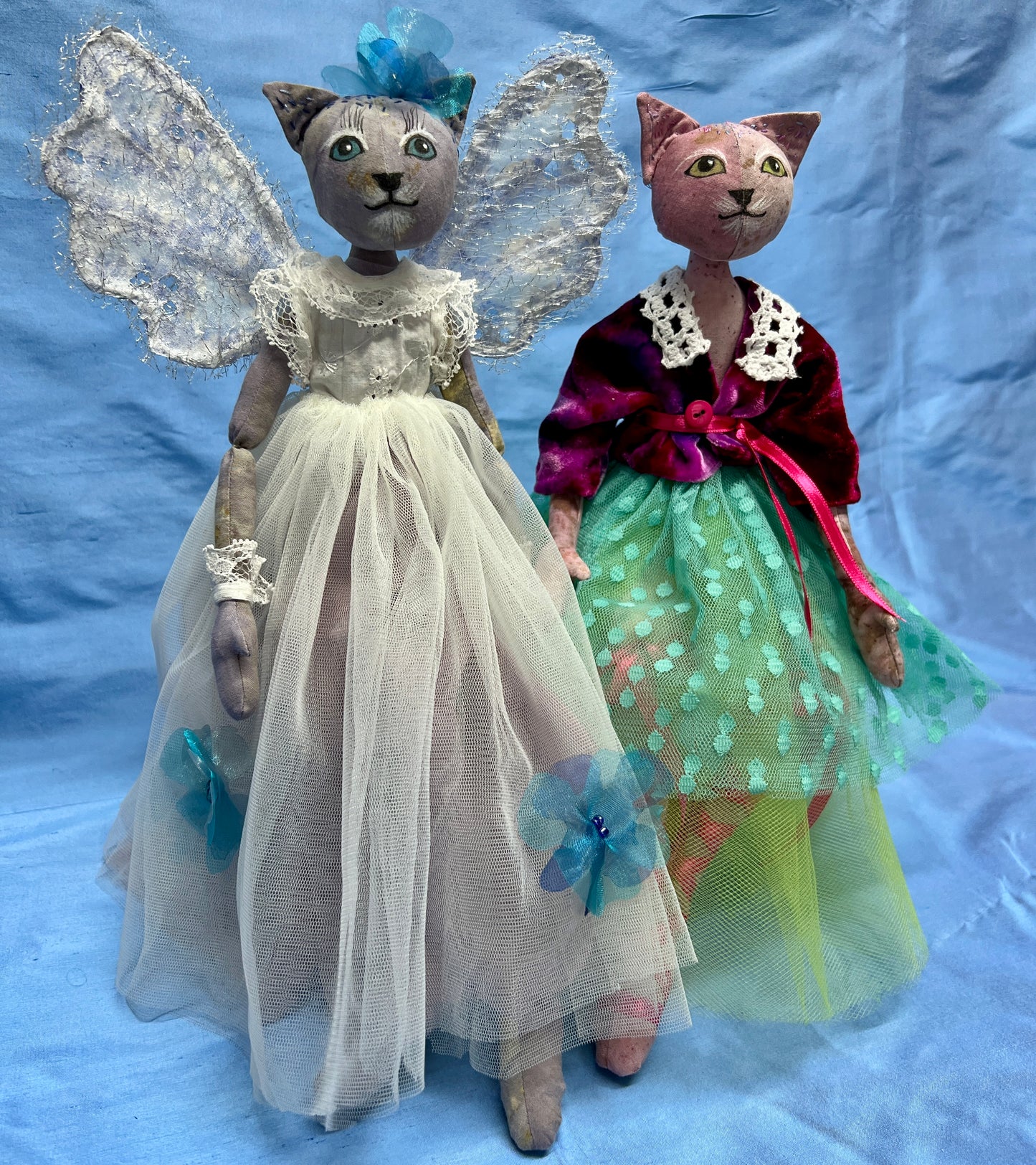 NETURI Kitty - a cloth kitty made by Jan Horrox