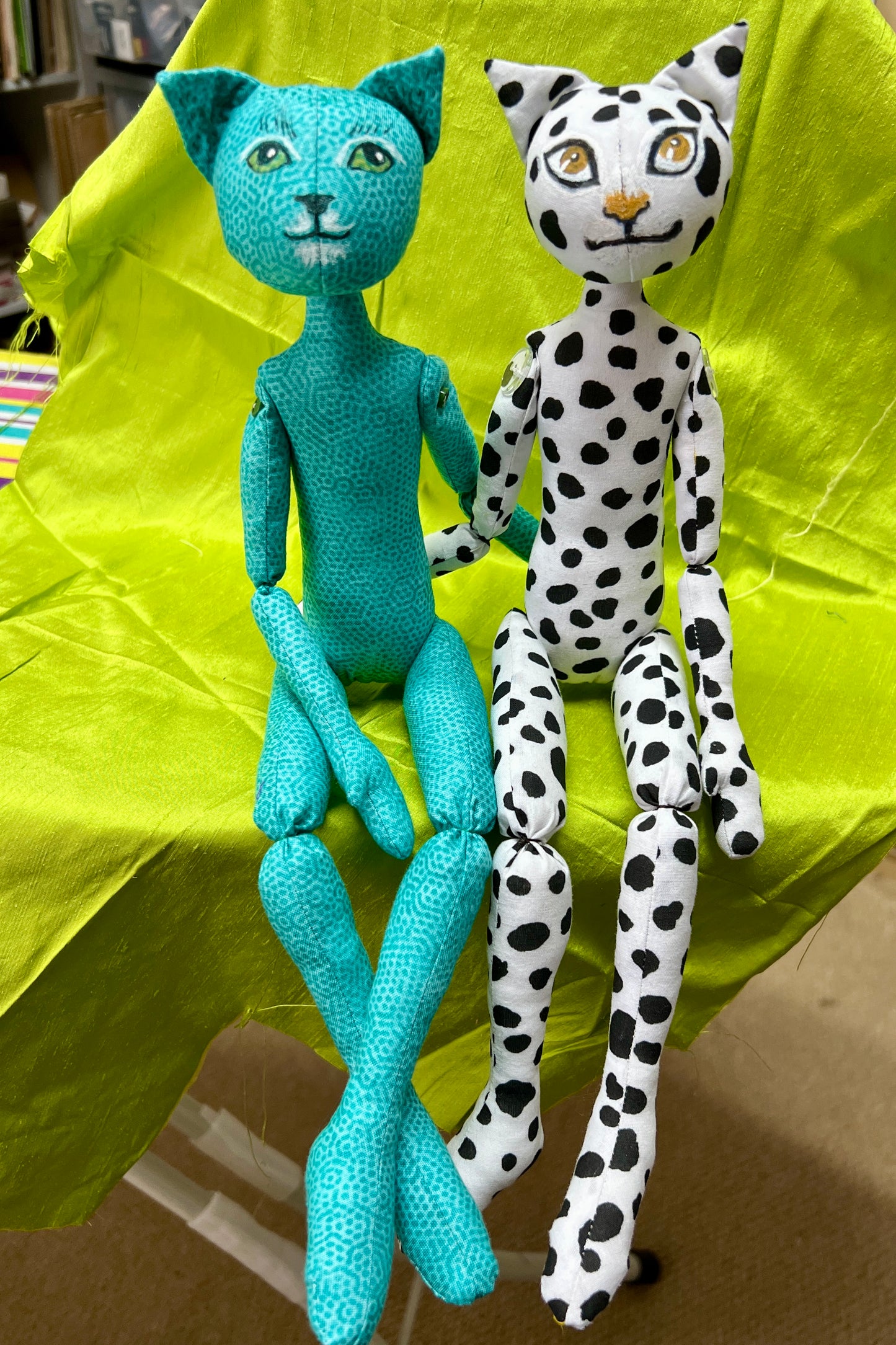 MEW-MEW - a cloth kitty made by Jan Horrox