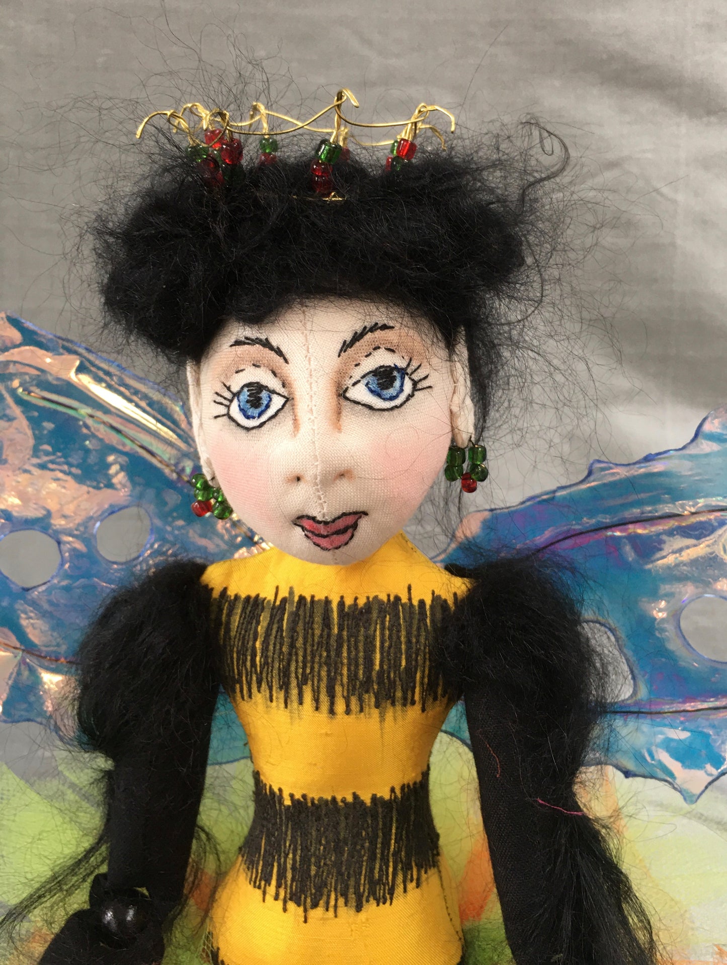 QUEEN BEE Pattern by Jan Horrox